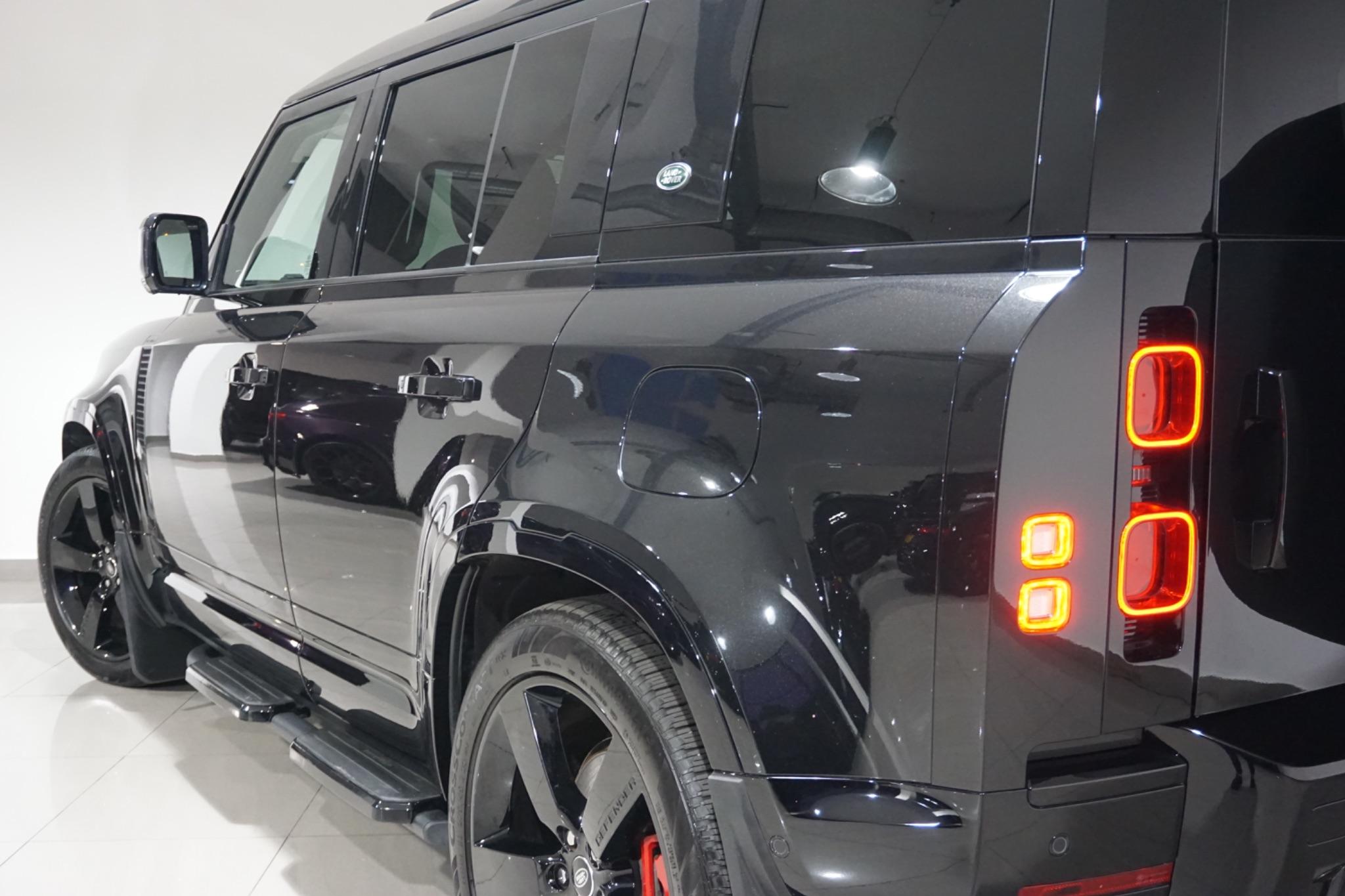 Land Rover Defender 110 2.0 P400e 15.4kWh XS Edition Auto 4WD Euro 6 (s/s) 5dr